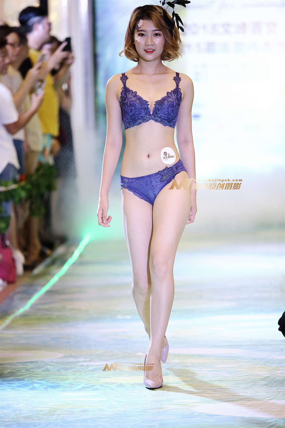 【Mark赛帖】桑扶兰蕾丝内衣秀-日更街拍