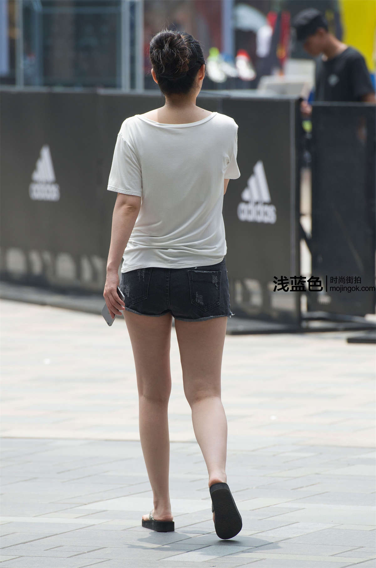 图片[2]-真空乳少妇（17p）-日更街拍