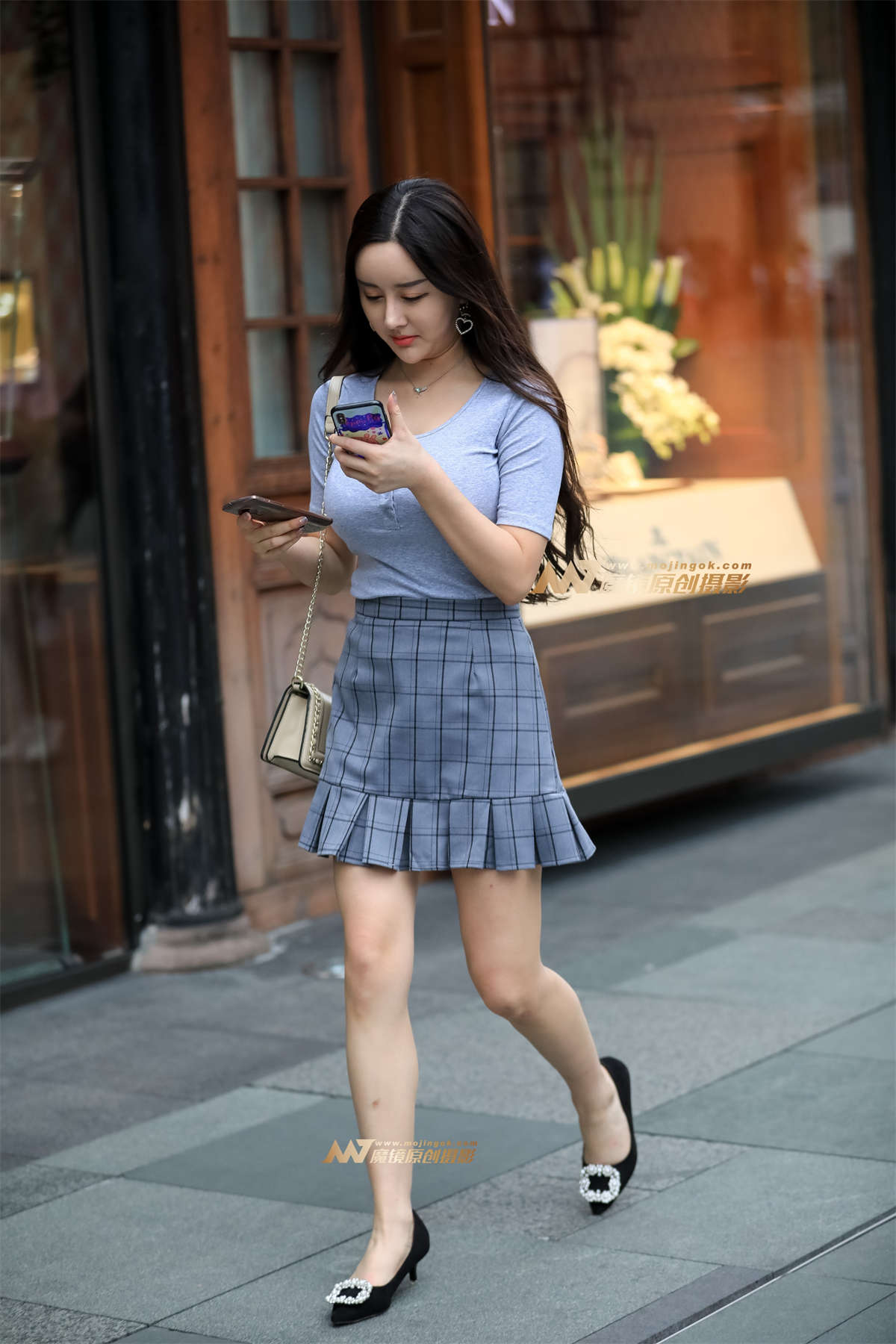 【凯恩赛帖】饱满身材撑起美感 太勾人心魂了-日更街拍