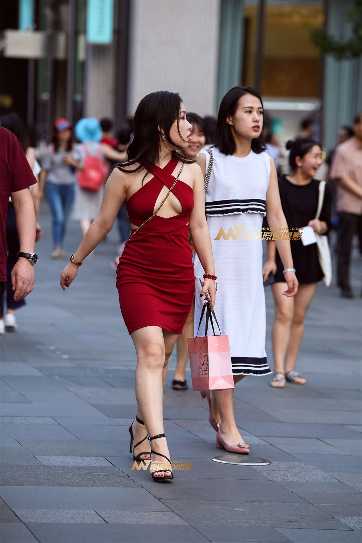 图片[2]-【久久赛帖】真空性感包臀裙-日更街拍