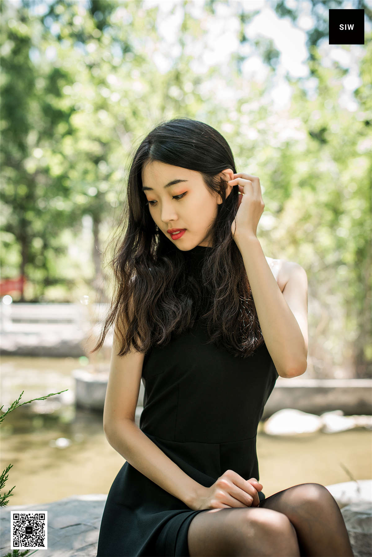 SIW斯文传媒 VOL.007 静湖垂柳 蓉儿-日更街拍