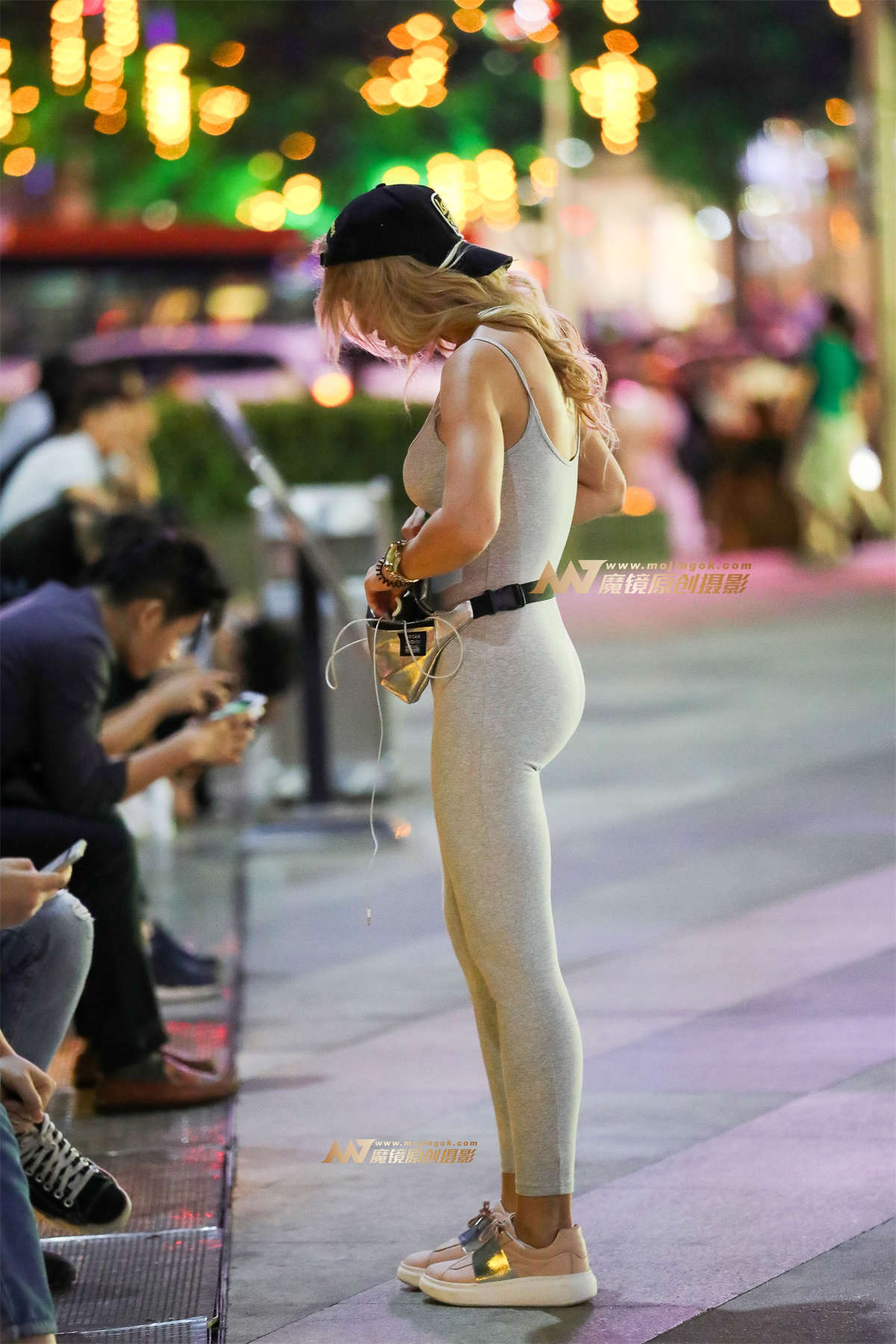 T裤爆乳装 令人喷血插图1