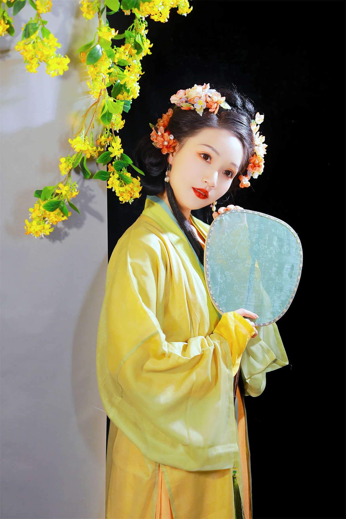 YITUYU艺图语 2025.03.02 秋香 焚香小也-日更街拍
