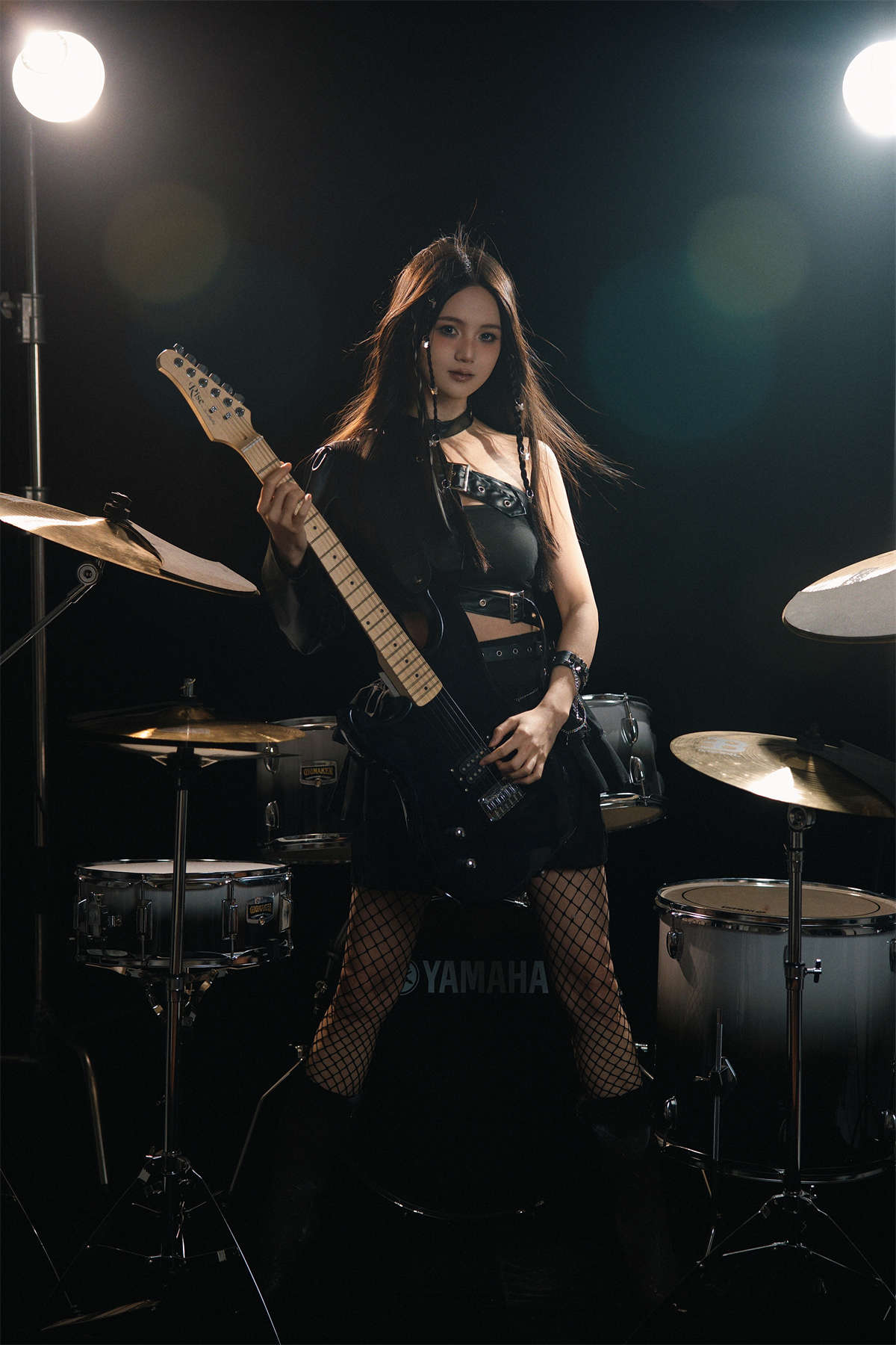 图片[2]-YITUYU艺图语 2025.03.27 暗黑乐队姐妹花 啊银呀-日更街拍