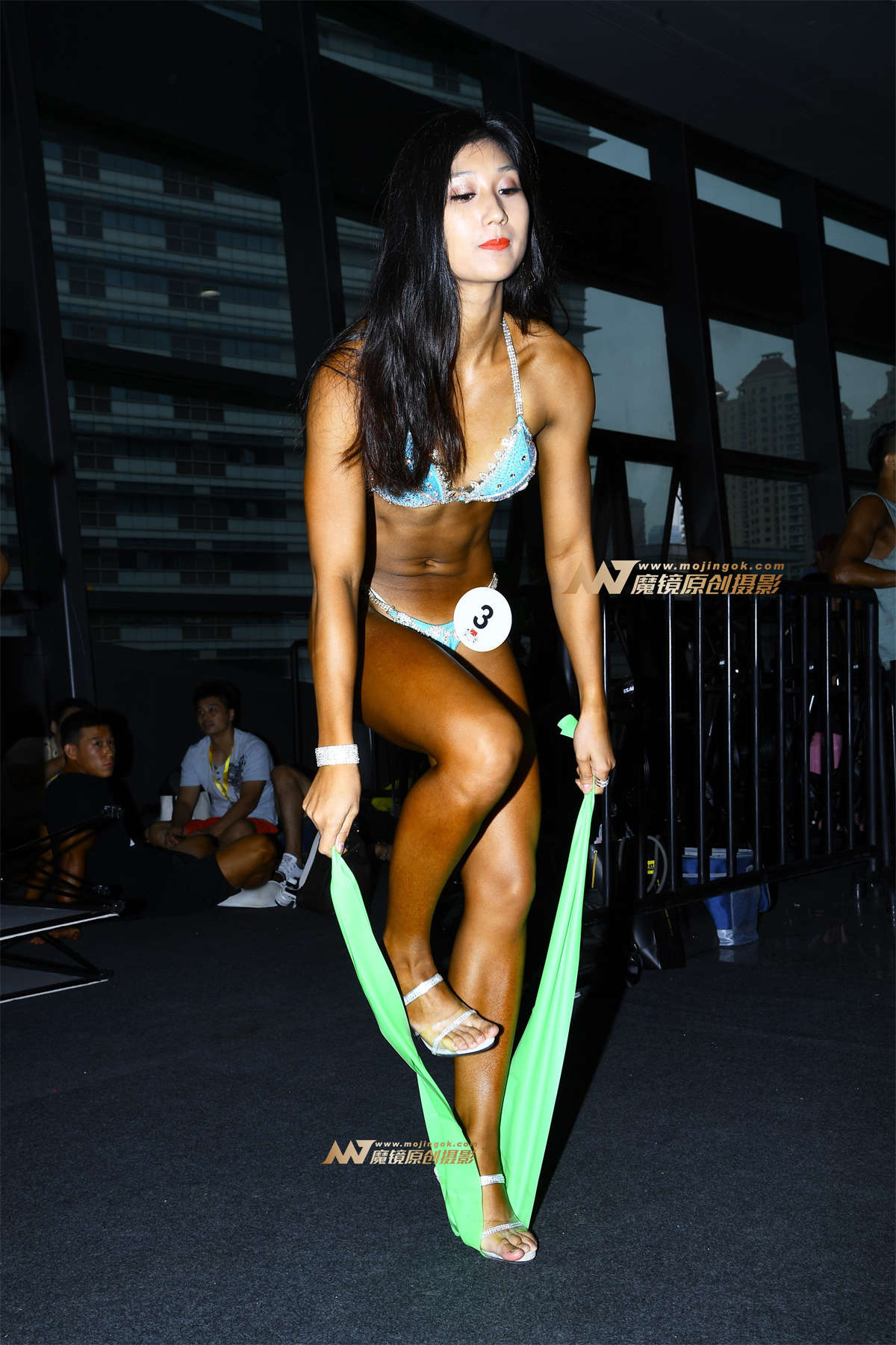 健体美臀大赛蓝宝石比基尼-日更街拍