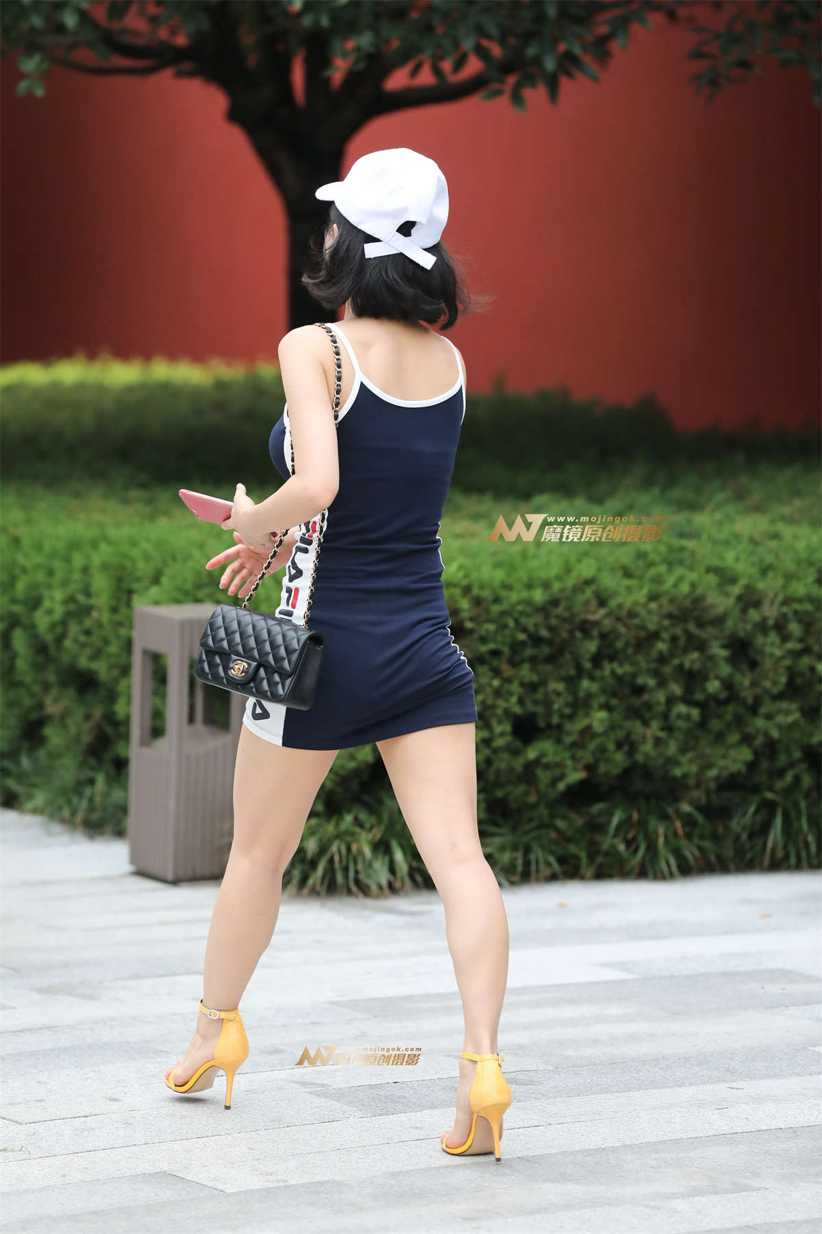 图片[2]-【辉辉赛贴】短发少妇超赞的身材！-日更街拍