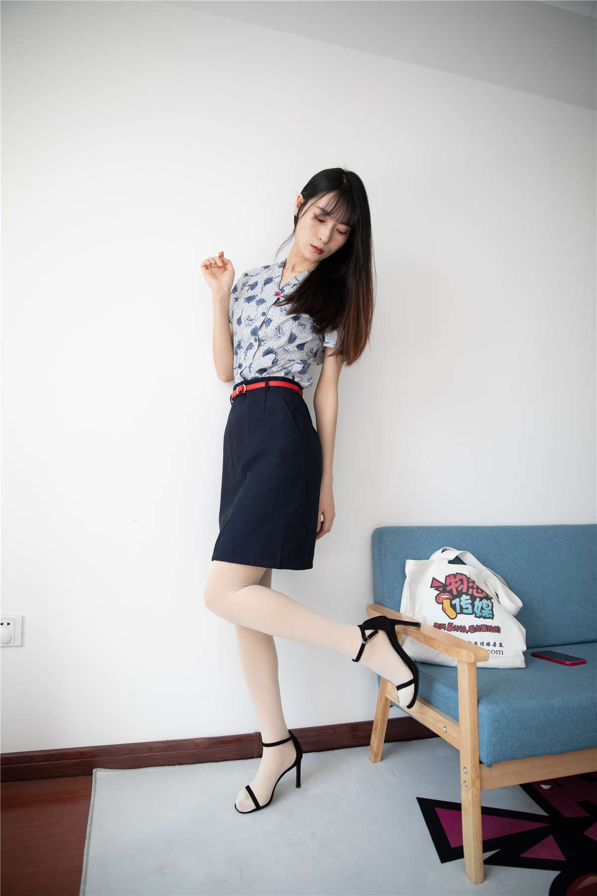 图片[2]-物恋传媒 NO.707期 猫耳-一生风雨半程尘-日更街拍