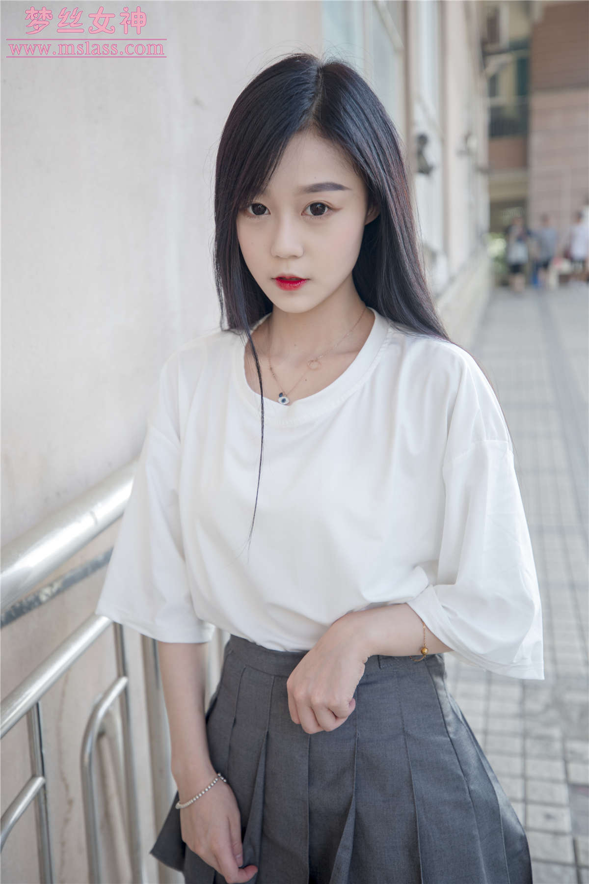 2019.06.13 灵灵 甜静的明星脸-日更街拍