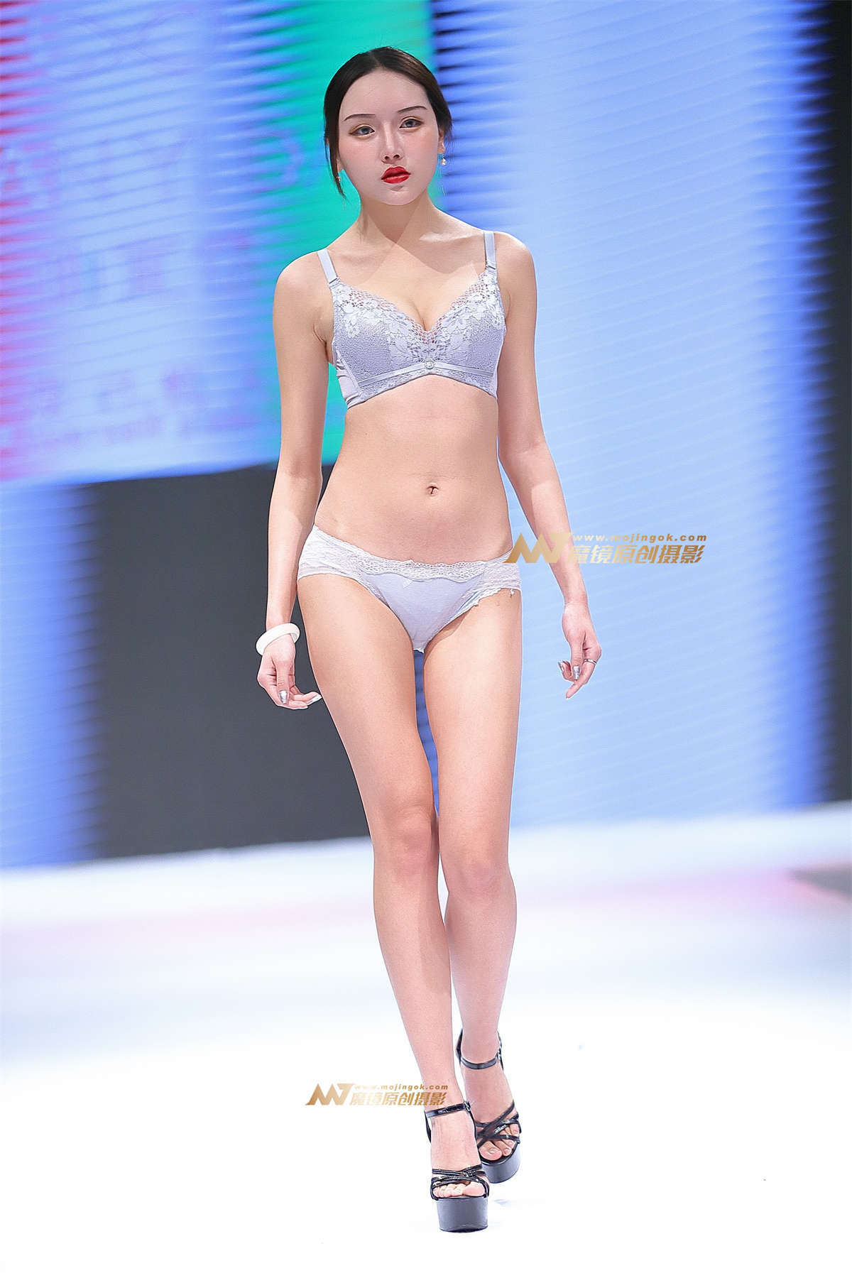 内衣秀2-日更街拍