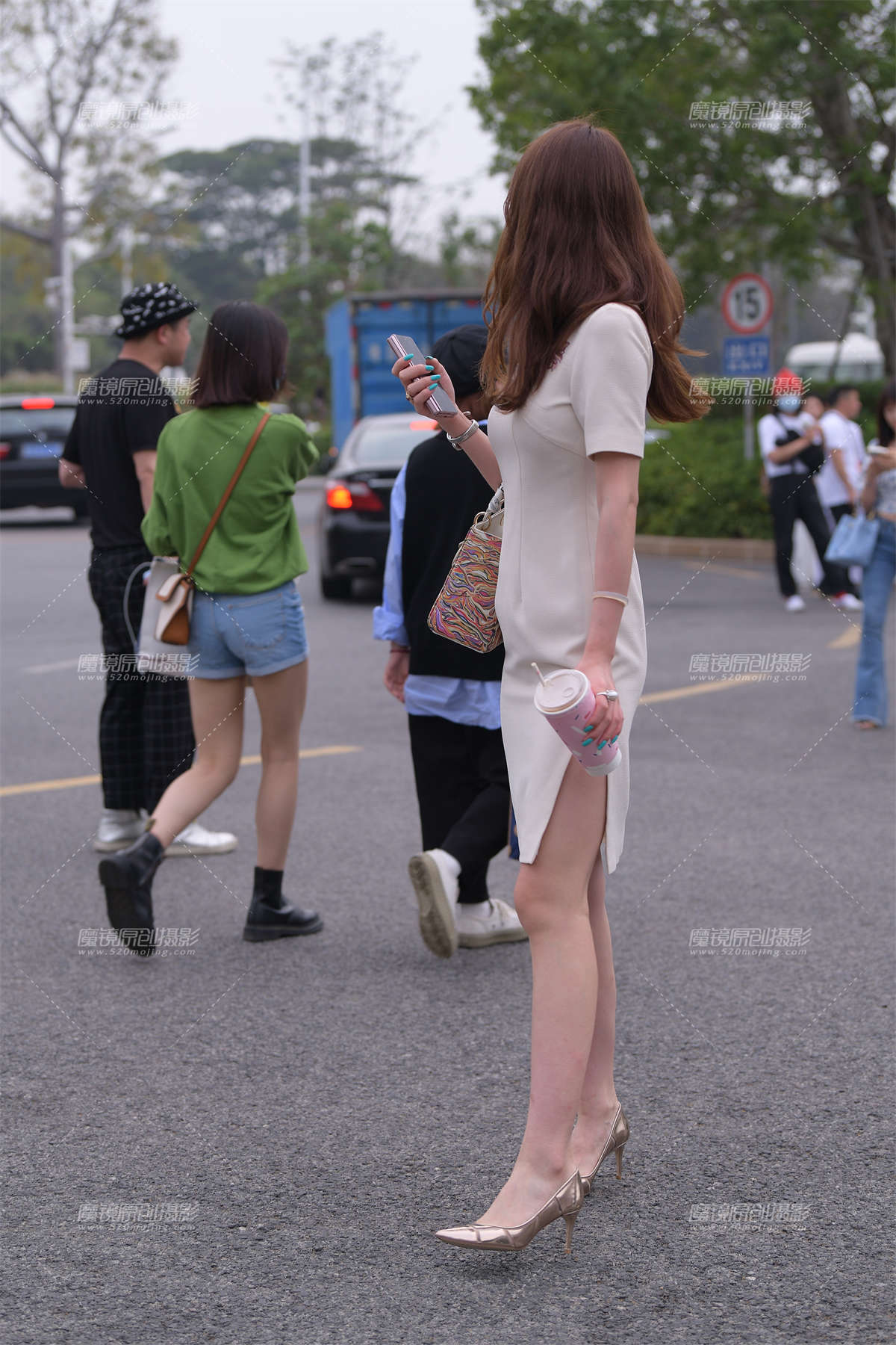 她，有点像一个港星~-日更街拍