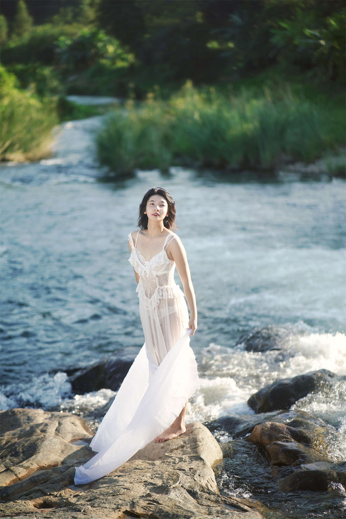 YITUYU艺图语 2024.05.02 山水间的温柔 Zoe插图1