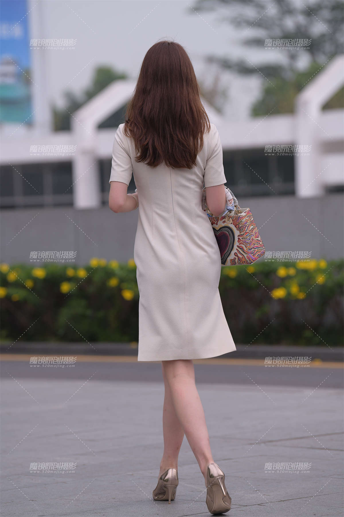 图片[2]-她，有点像一个港星~-日更街拍