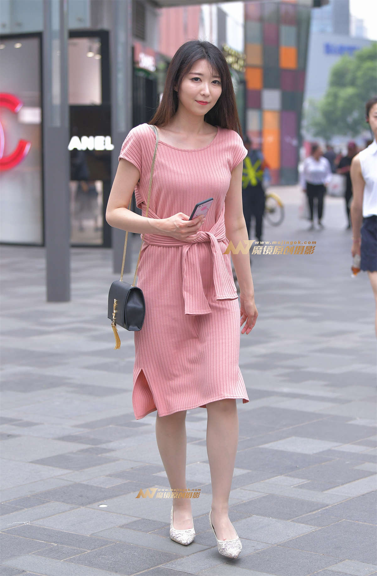 【红石赛帖】笑的好甜-日更街拍