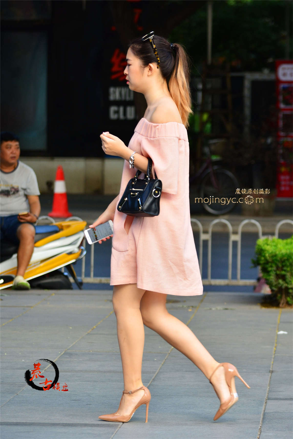 图片[2]-8-18 粉色裙子，OL高跟-日更街拍