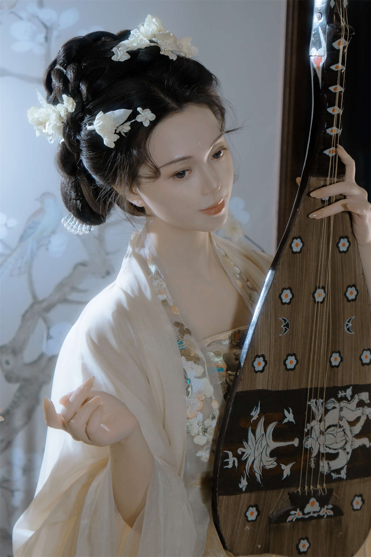 YITUYU艺图语 2024.05.02 她清冷如月光 花与她插图1