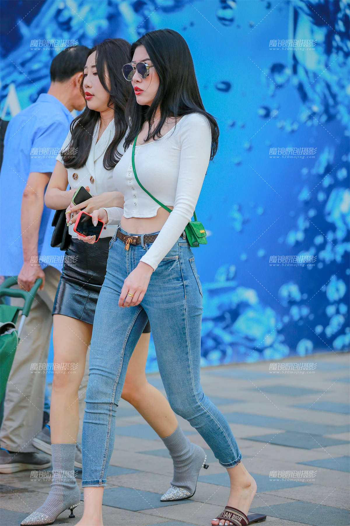 靓丽白领-日更街拍