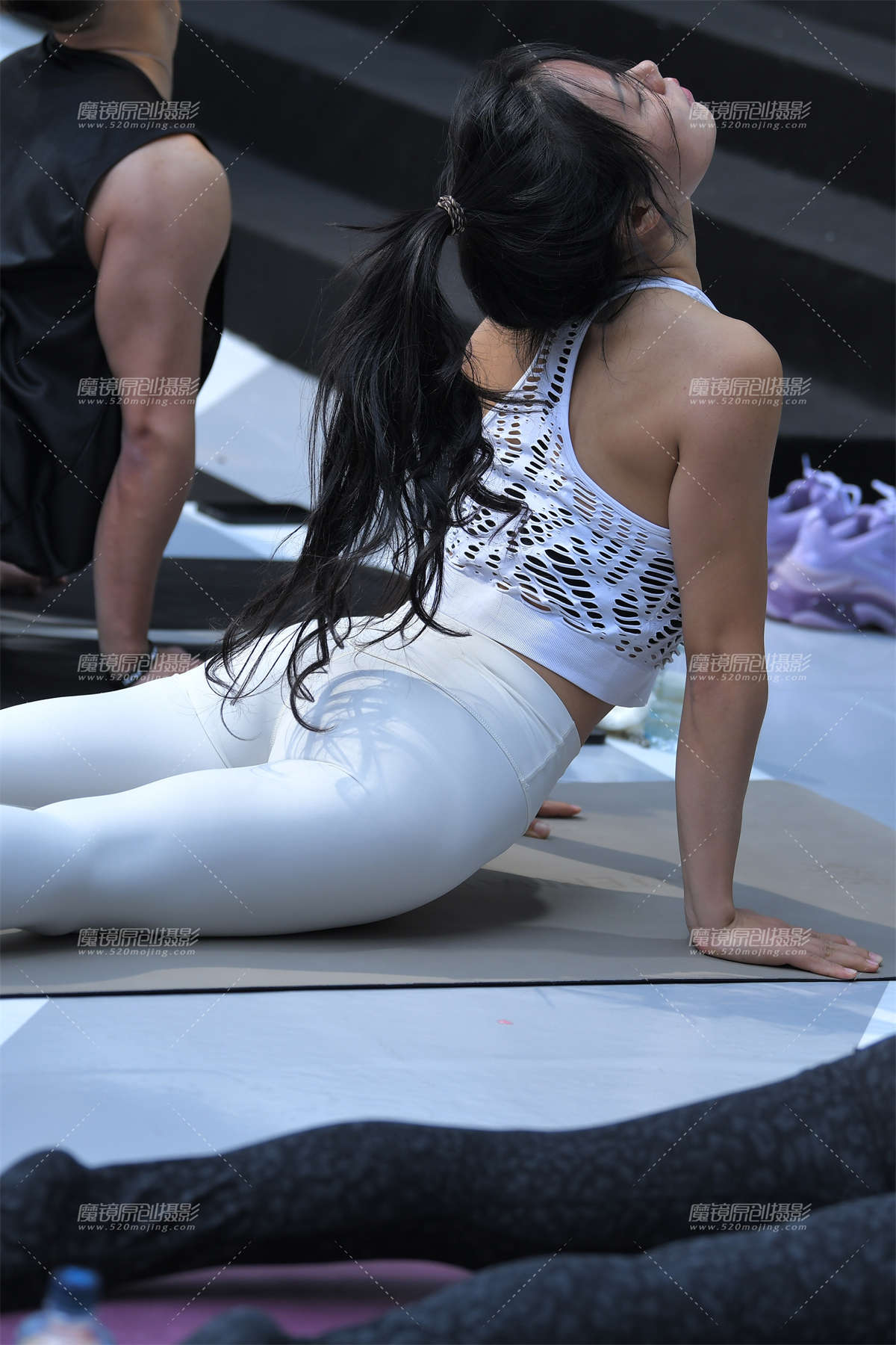 运动中的白色-日更街拍