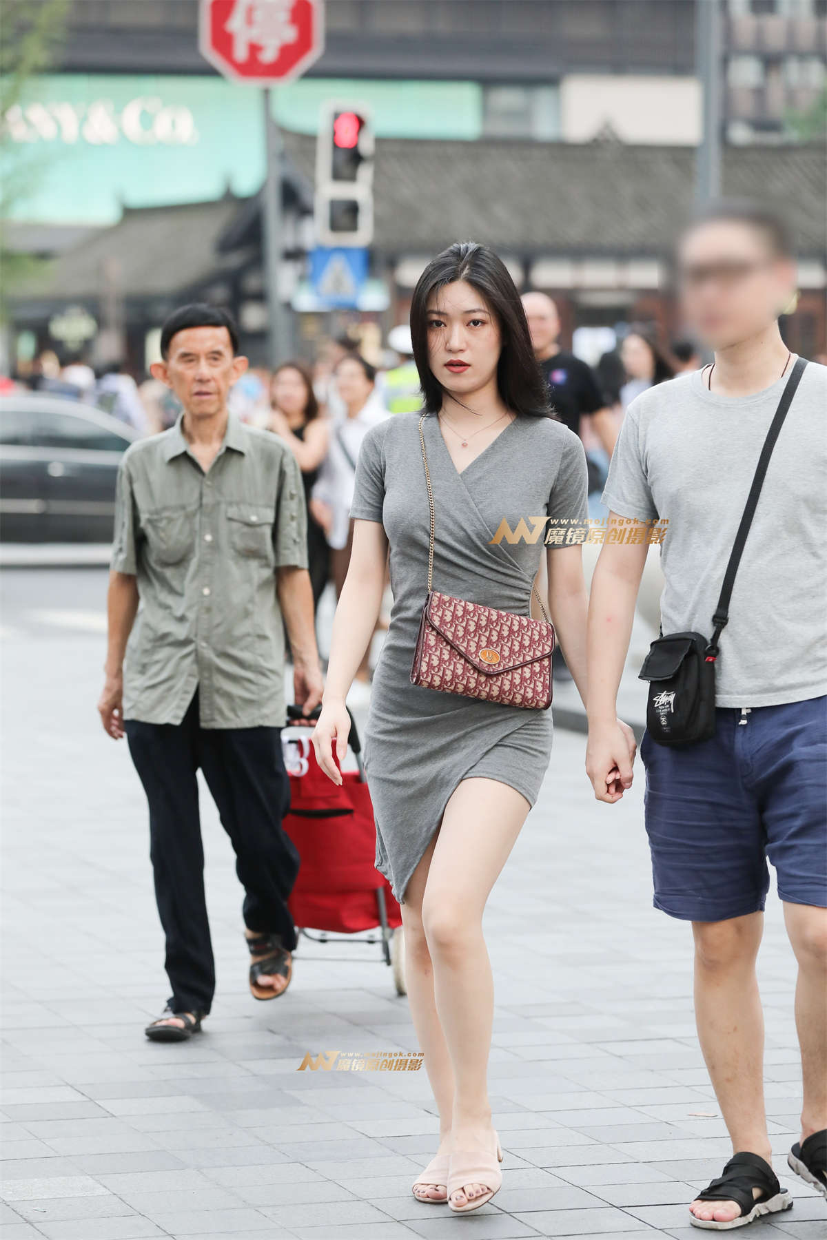 【辉辉赛贴】好有味道的短发少妇-日更街拍