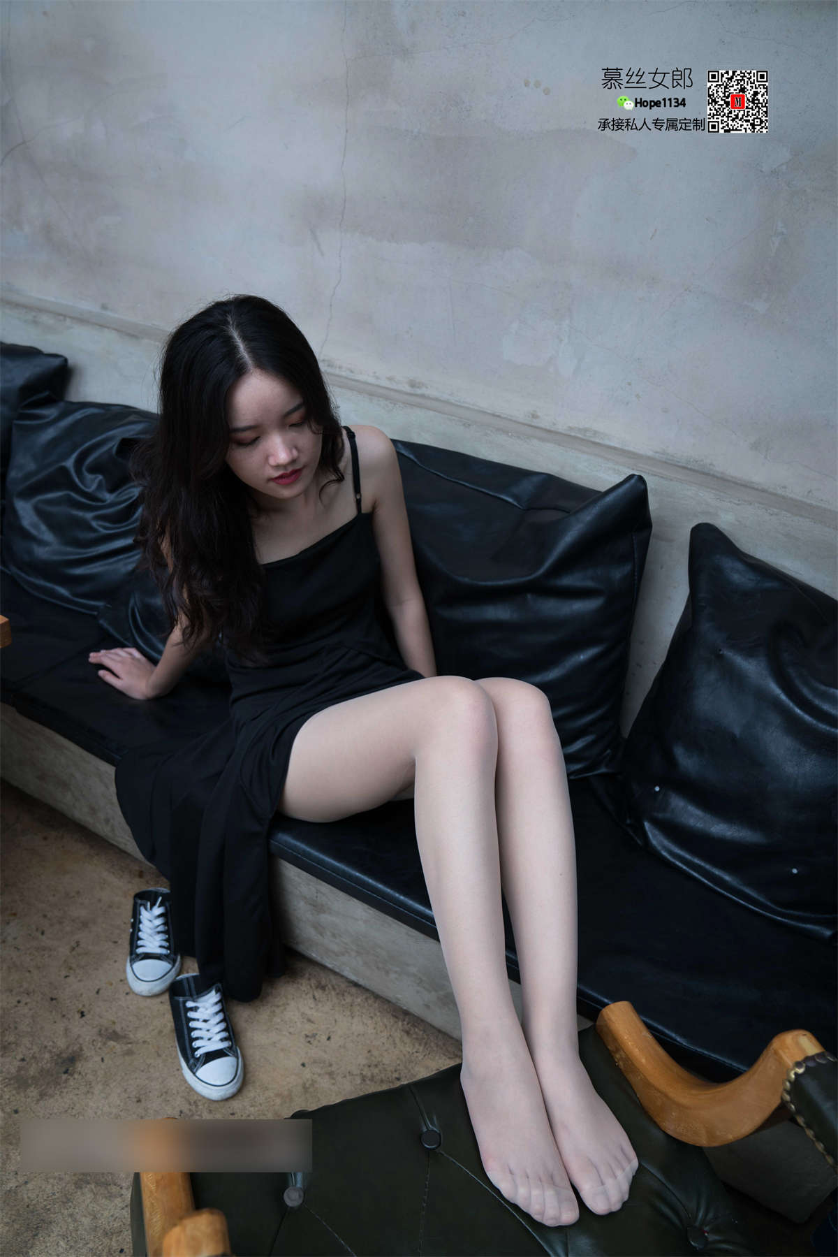 图片[2]-MussGirl慕丝女郎 NO.072 甜美温柔的姑娘婷婷沙发上的丝秀-日更街拍