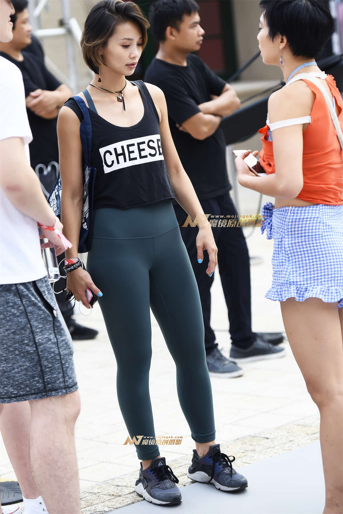 【咔喳赛贴】有对小酒窝-日更街拍