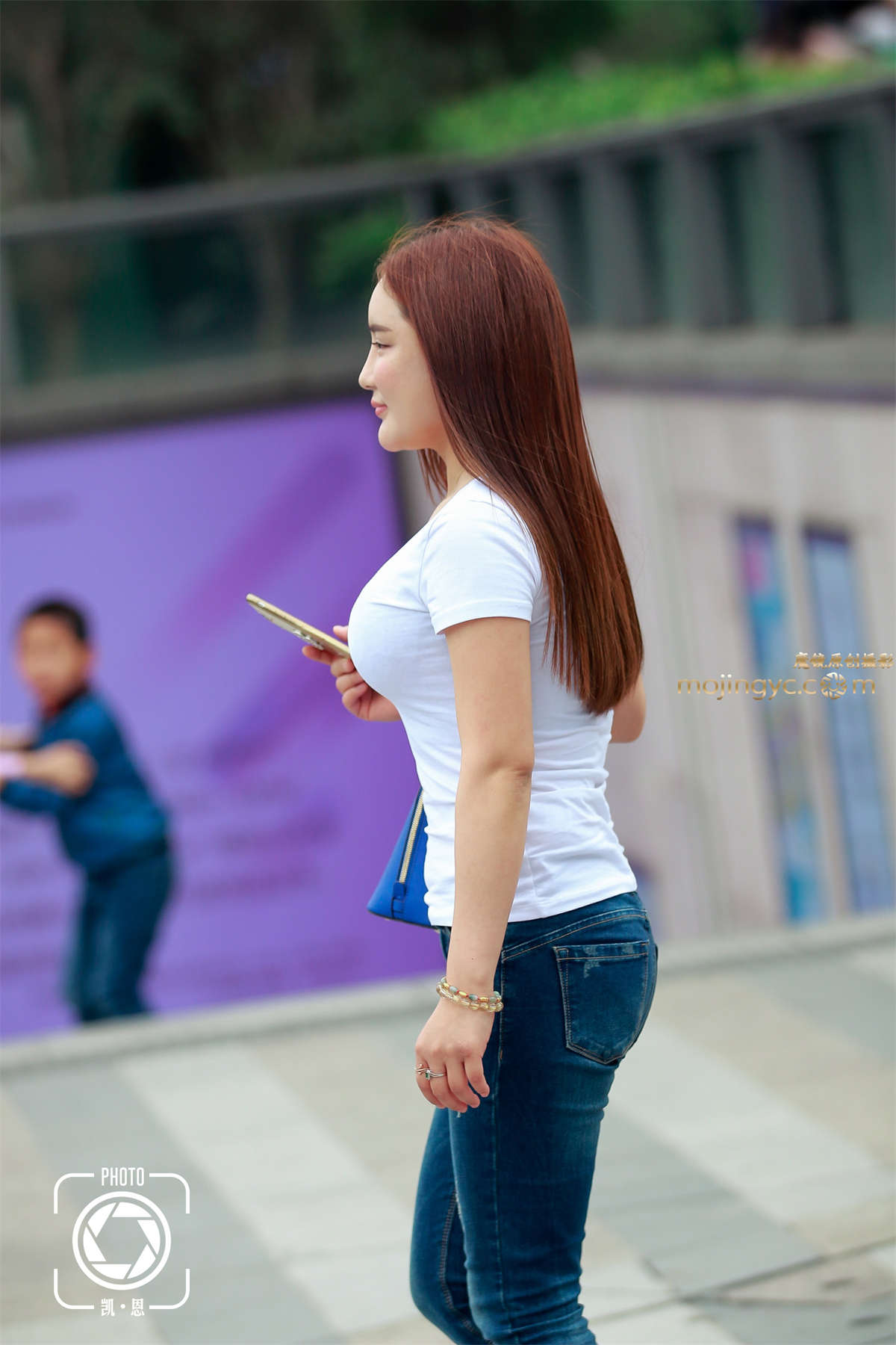 波涛汹涌紧身牛仔-日更街拍