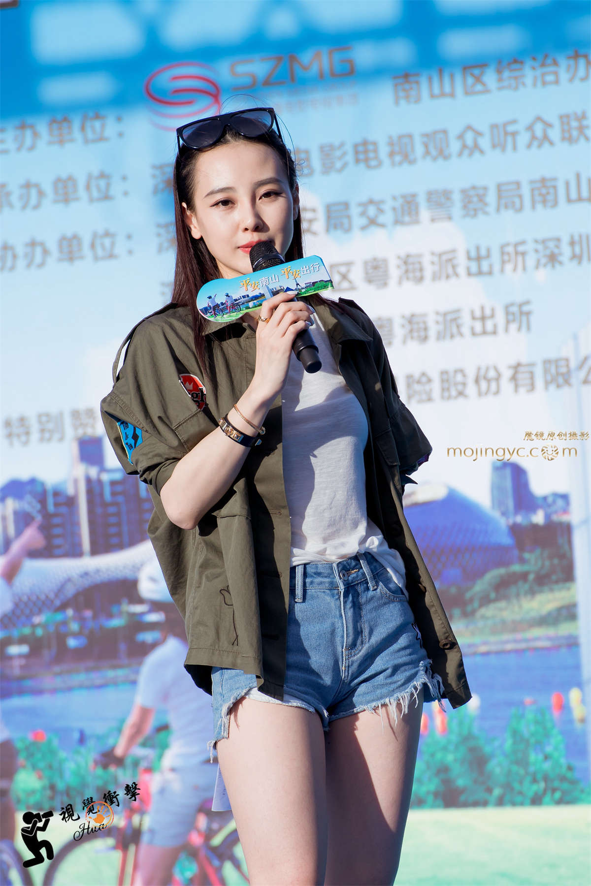 长腿高跟 大美女主持人-日更街拍