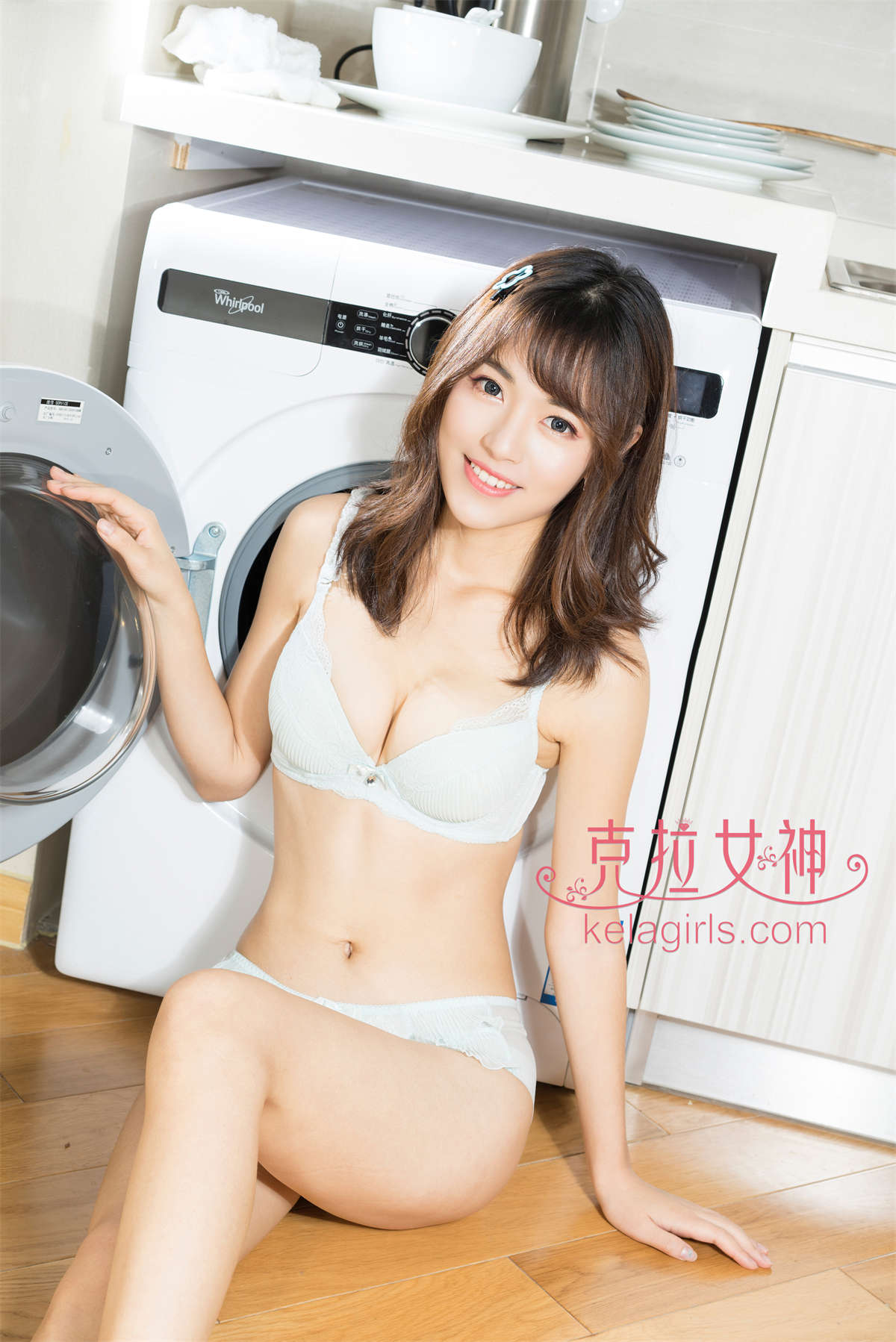 Kelagirls克拉女神 2017.05.01 佳琪 裸足三拍-日更街拍
