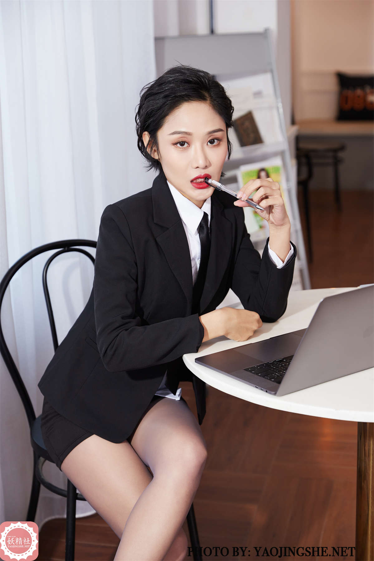 图片[2]-FAIRY CLUB妖精社 2020.04.23 T2009 特辑 经理的一天 可可-日更街拍