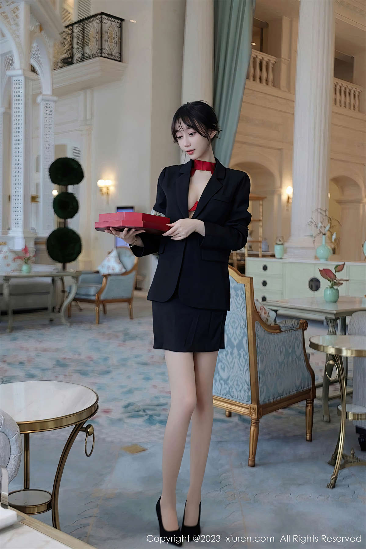 Xiuren秀人网 2023.07.19 No.7102 玥儿玥-日更街拍