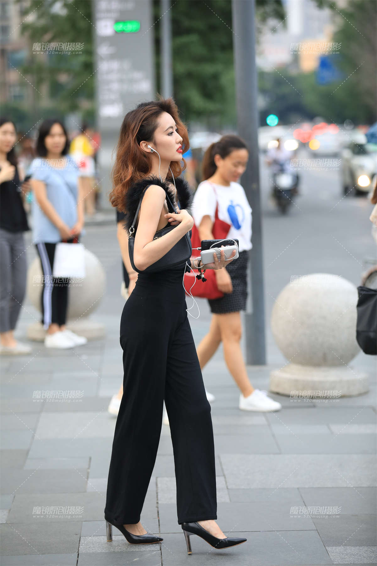 【凯恩赛贴】知性美女 耐看-日更街拍