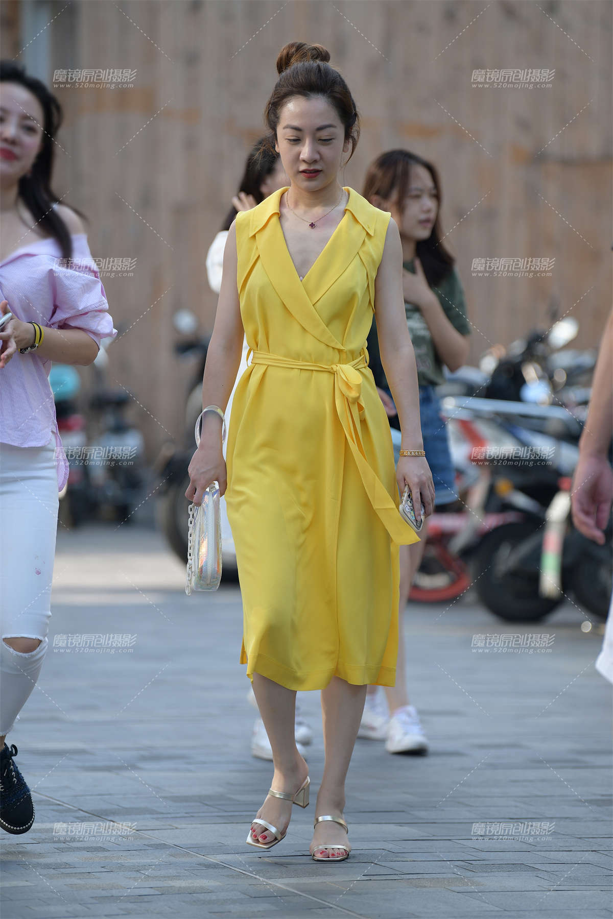 第1538篇★端庄文雅美女★-日更街拍