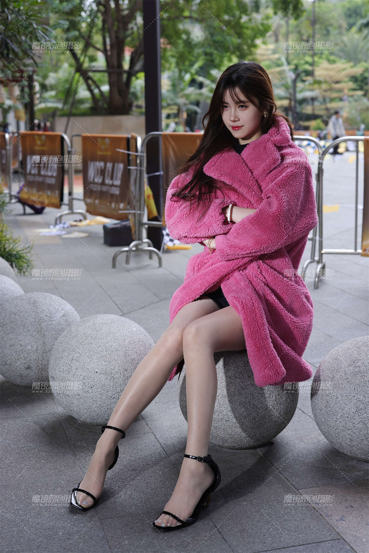 图片[2]-肉丝漂亮美眉克罗拉-日更街拍