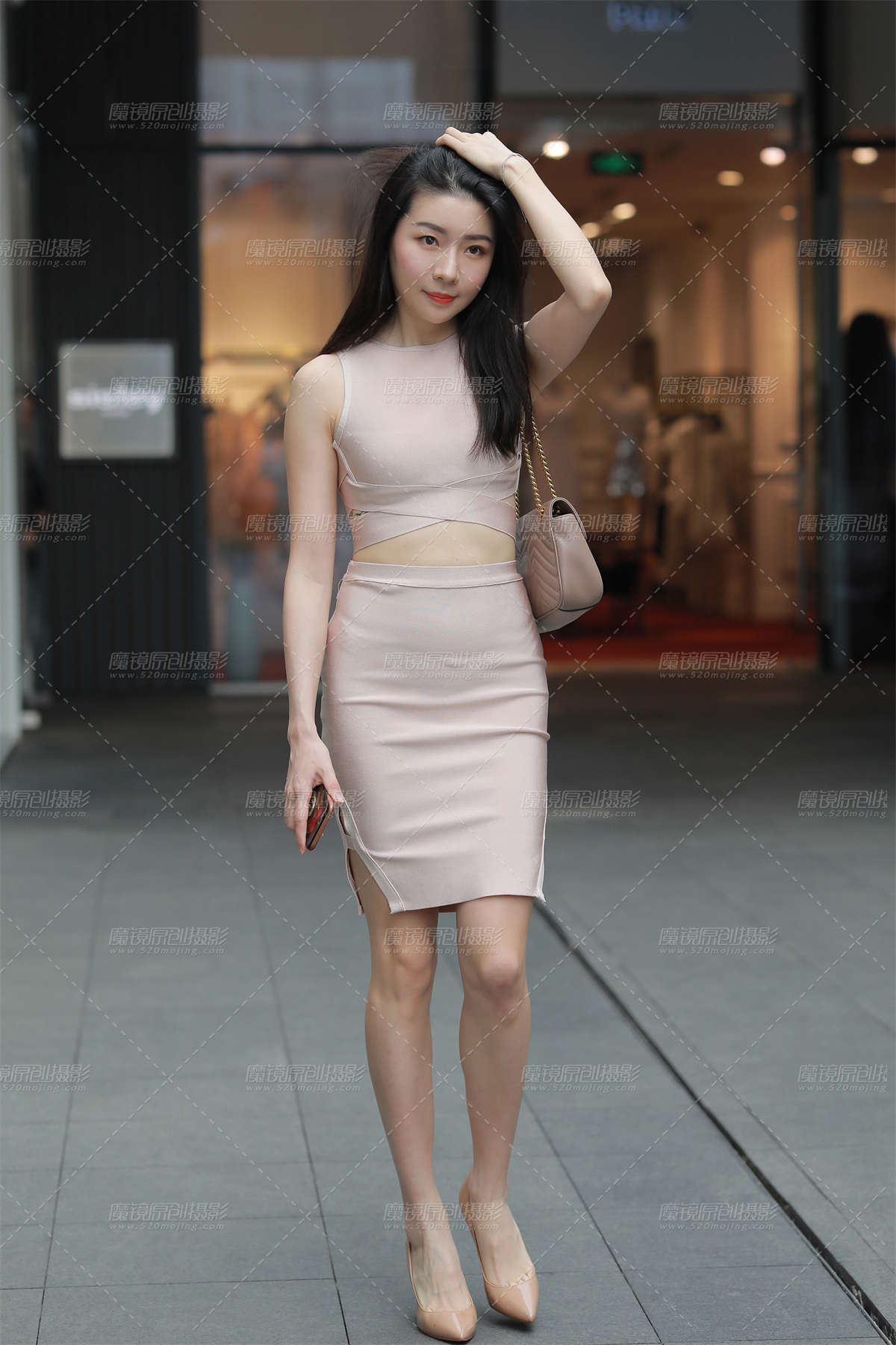 【凯恩现场搭讪模拍作品】多想在平庸的生活中拥抱你-日更街拍