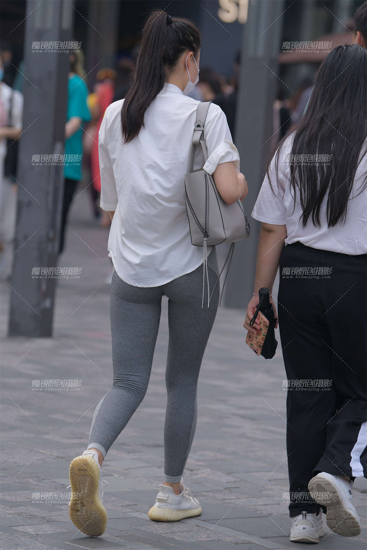 图片[2]-【红石赛贴】灰色性感紧身裤-日更街拍