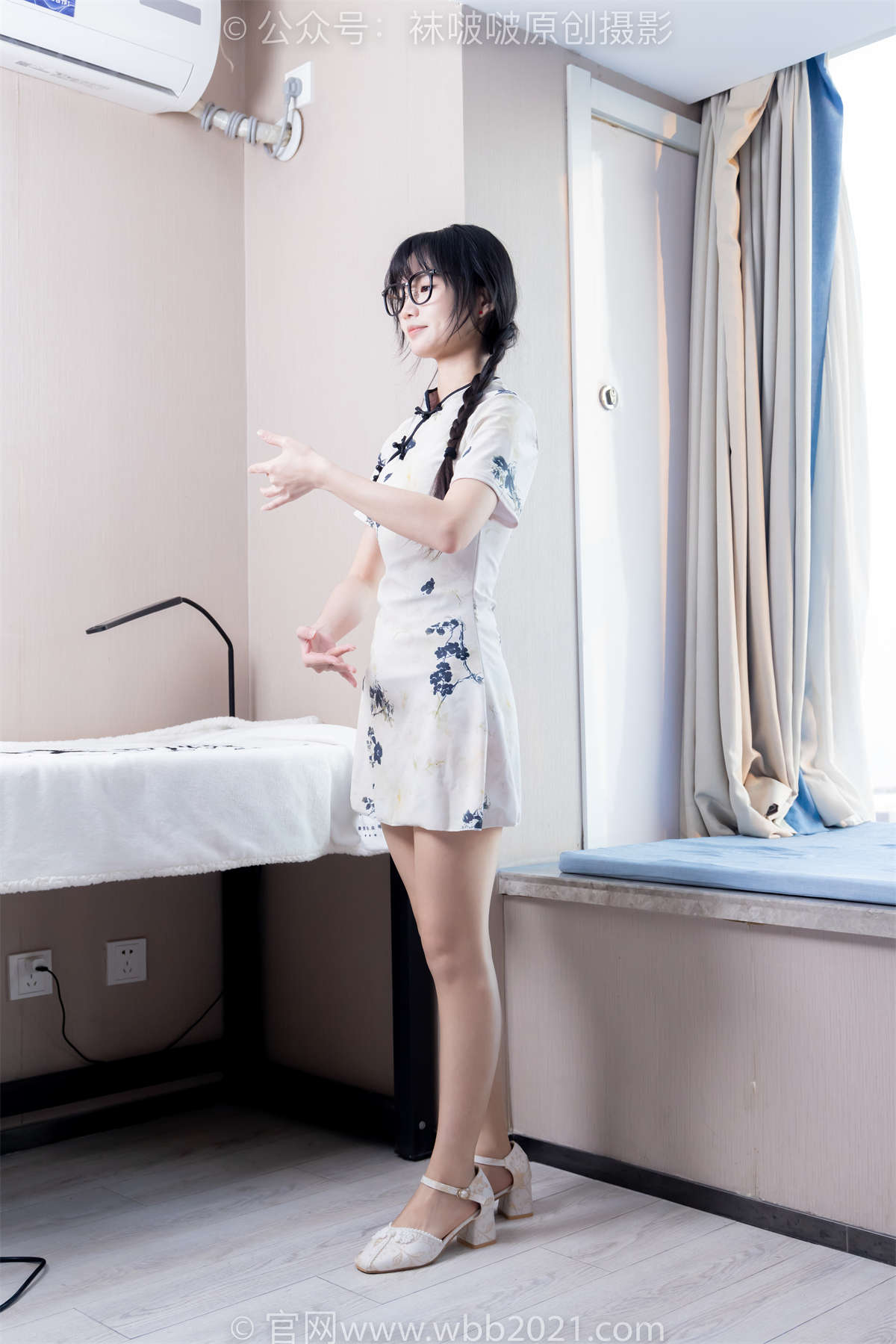 图片[2]-袜啵啵 No.505 甜甜圈-低跟鞋、油亮肉丝（脚尖透明款）、旗袍 超长花絮版-日更街拍