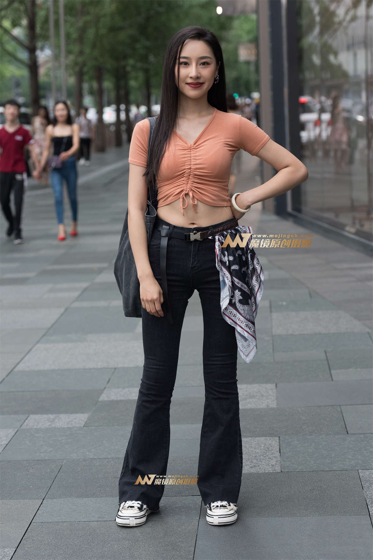 你们喜欢这样小姐姐吗-日更街拍