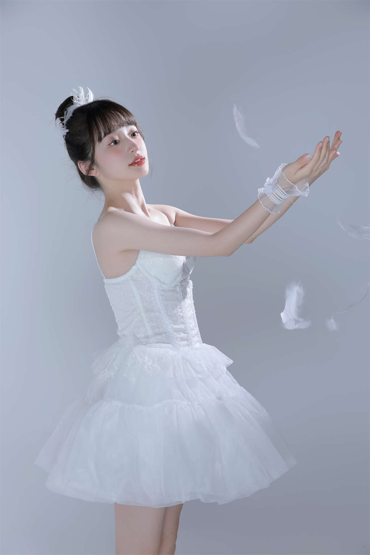 YITUYU艺图语 2024.09.23 白天鹅 licaicain-日更街拍