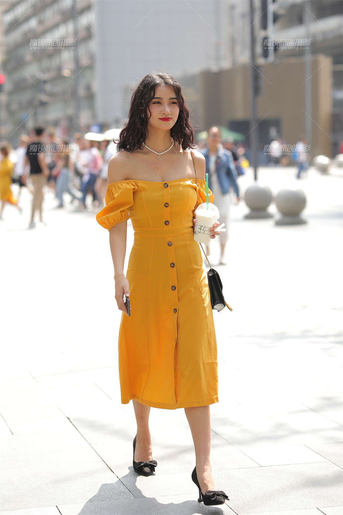 人群中的一抹芬芳-日更街拍