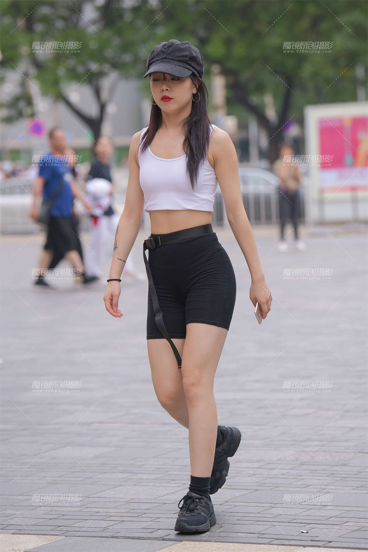 【街拍之魂赛帖】带帽子的酷女孩-日更街拍