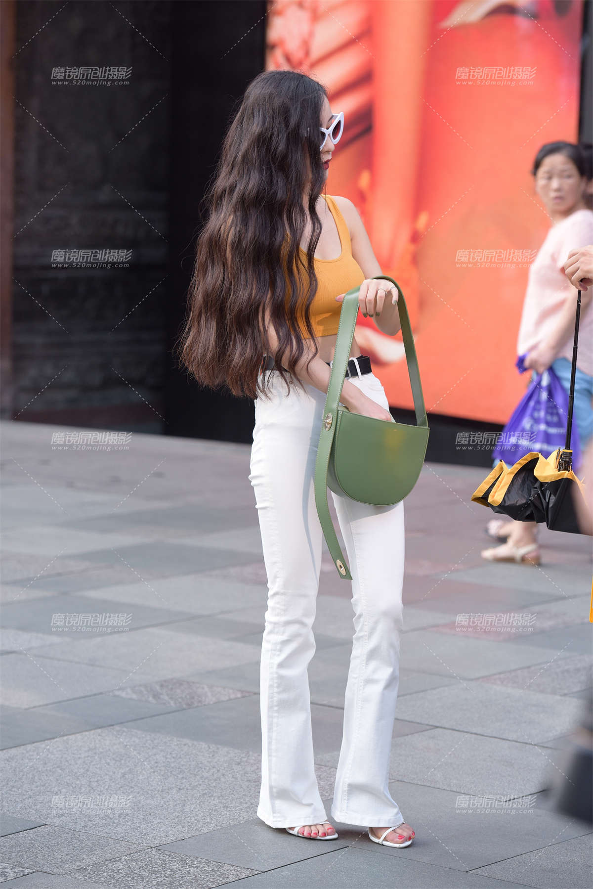 图片[2]-【慕容笙赛贴】喝奶茶的小姐姐-日更街拍