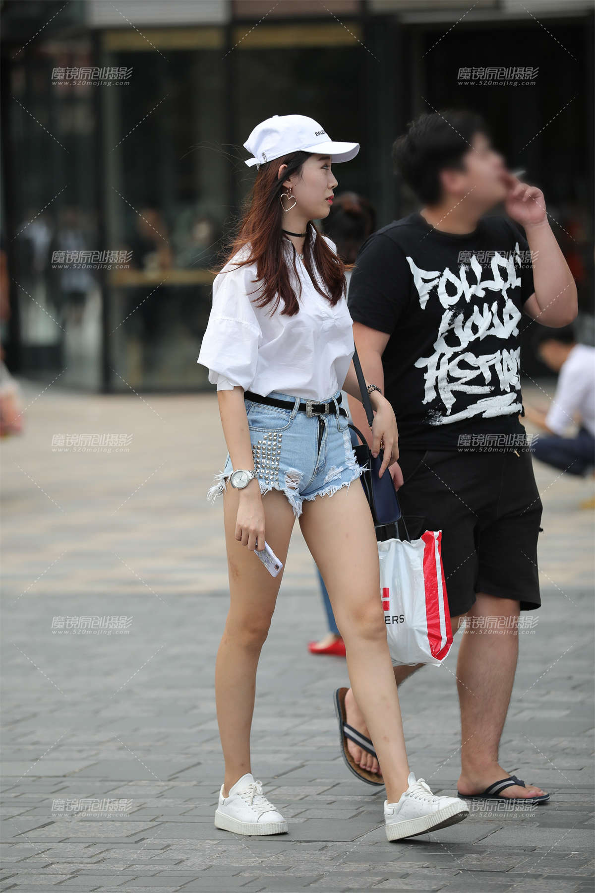 热裤美眉-日更街拍