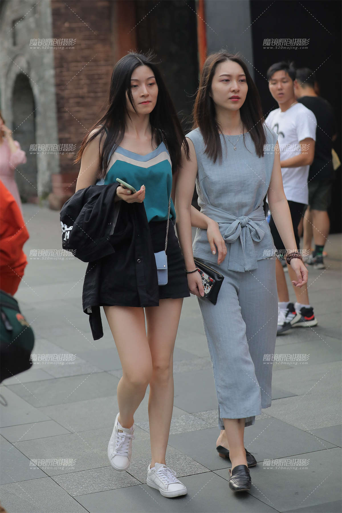 小短裙 大长腿-日更街拍