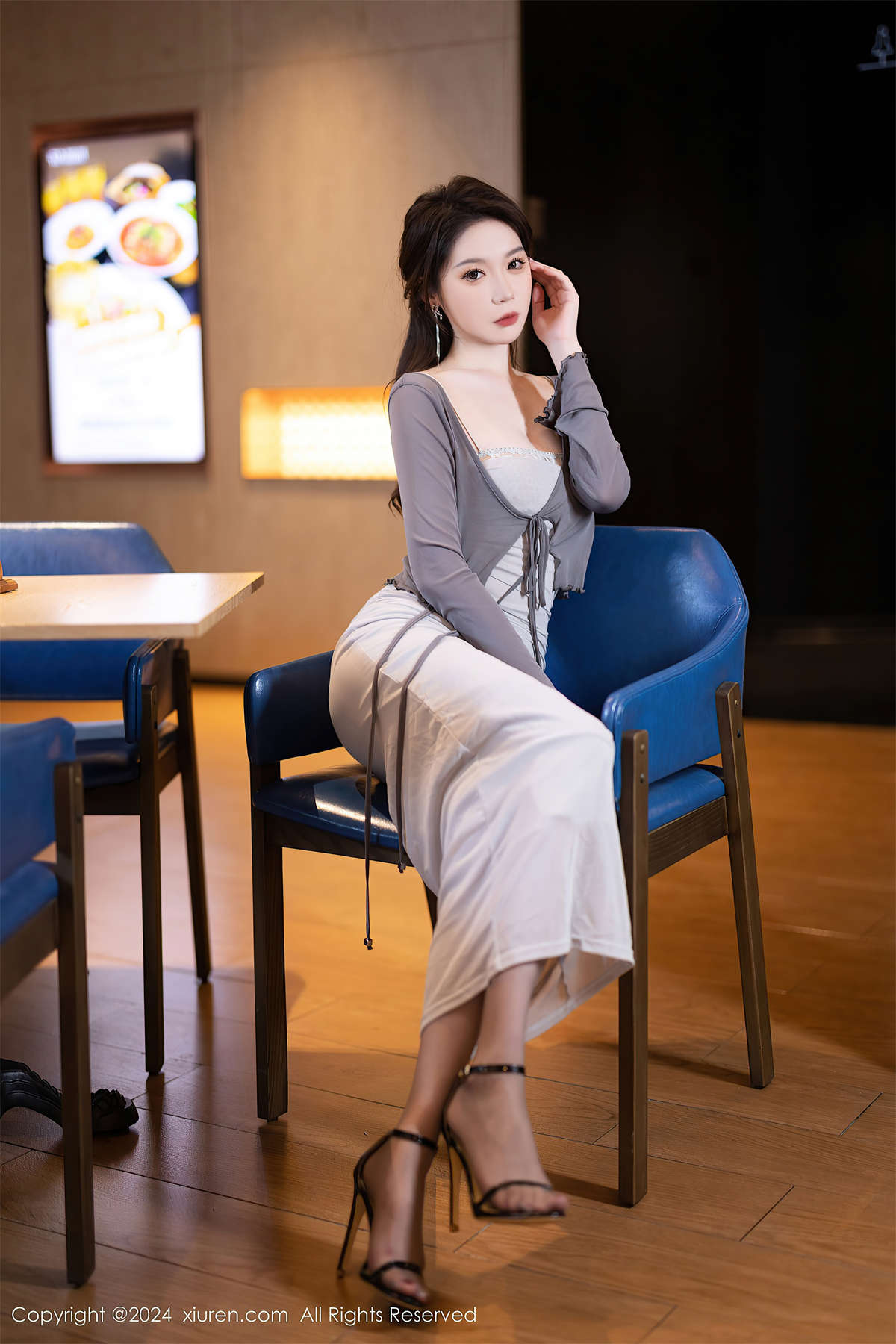 图片[2]-Xiuren秀人网 2024.08.13 NO.9007 梦心玥-日更街拍