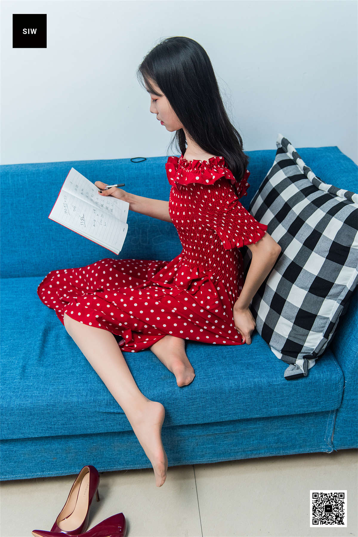 图片[2]-SIW斯文传媒 VOL.079 清纯校花-雯静-日更街拍