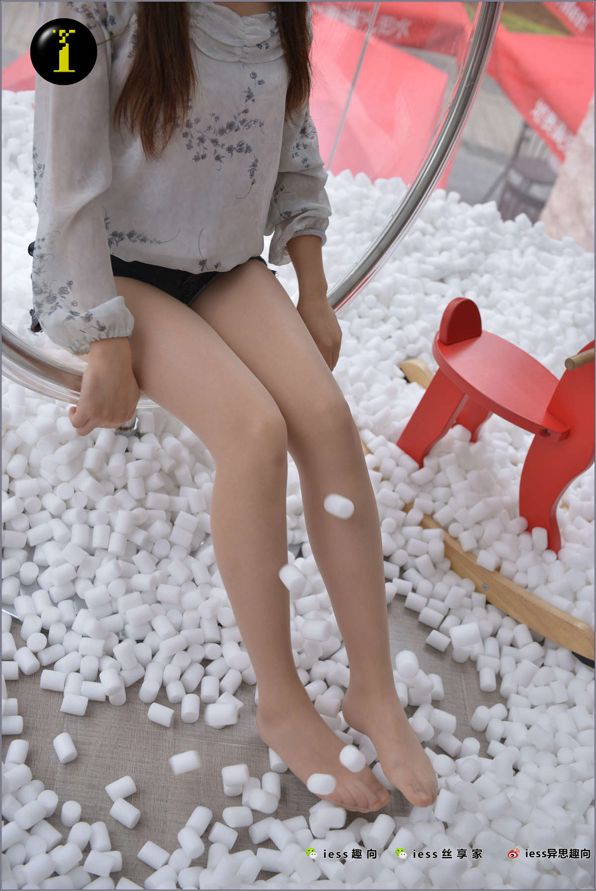 图片[2]-IESS异思趣向 普惠集079 小捷 快乐玩丝-日更街拍