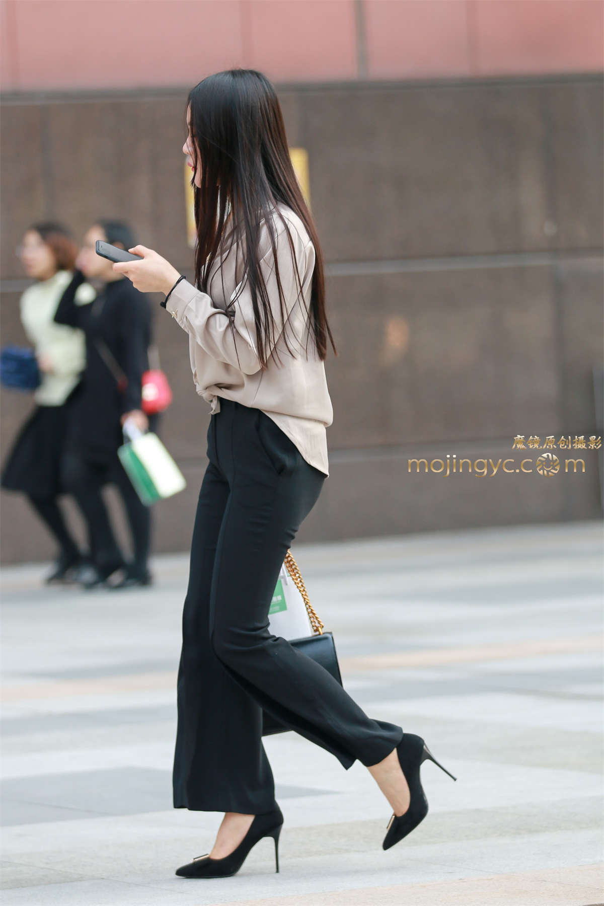 图片[2]-高跟喇叭裤-日更街拍