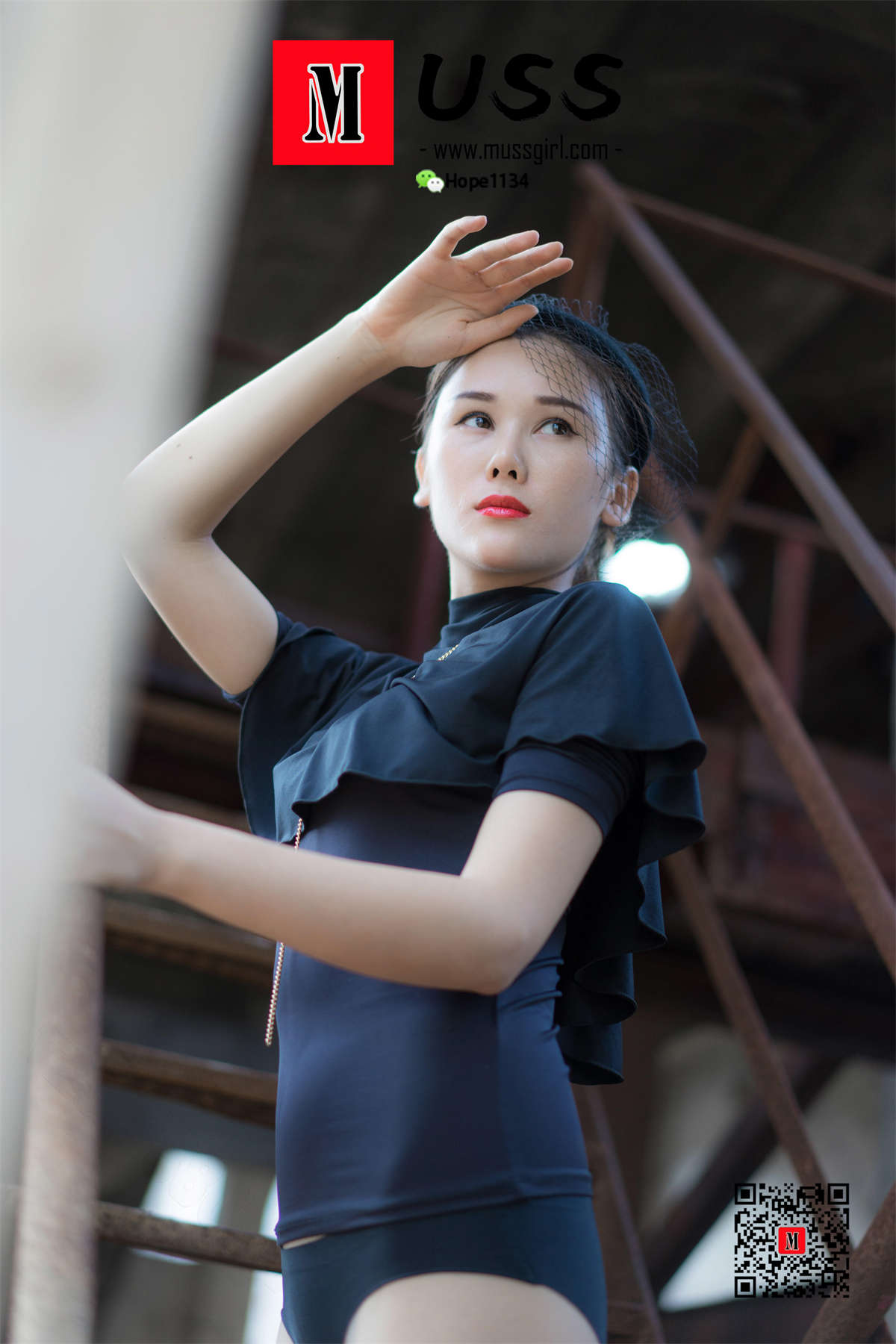 MussGirl慕丝女郎 NO.030 IESS的始祖model 聪雪组合-日更街拍