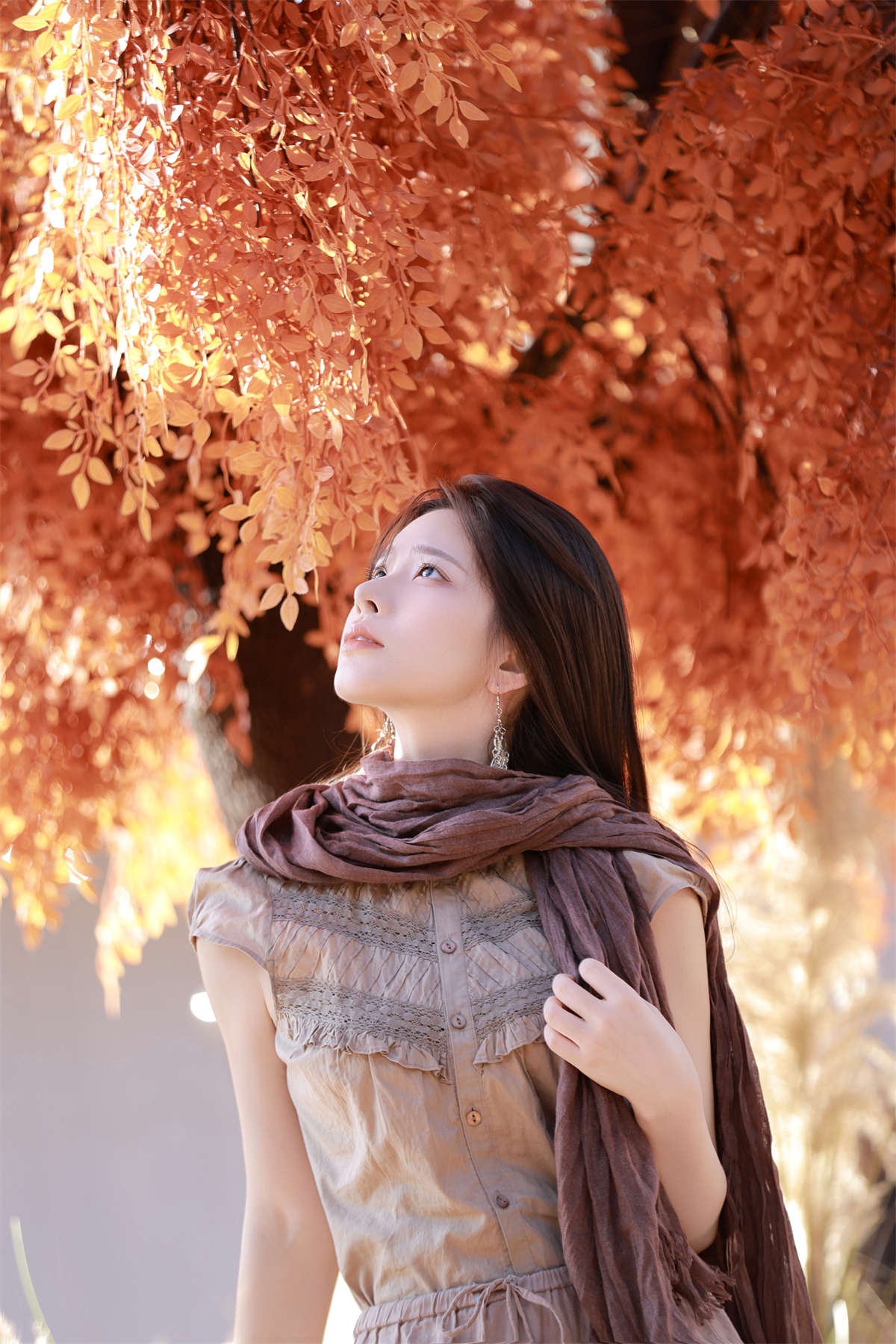 图片[2]-YITUYU艺图语 2025.04.01 她和猫咪 梁尘-日更街拍