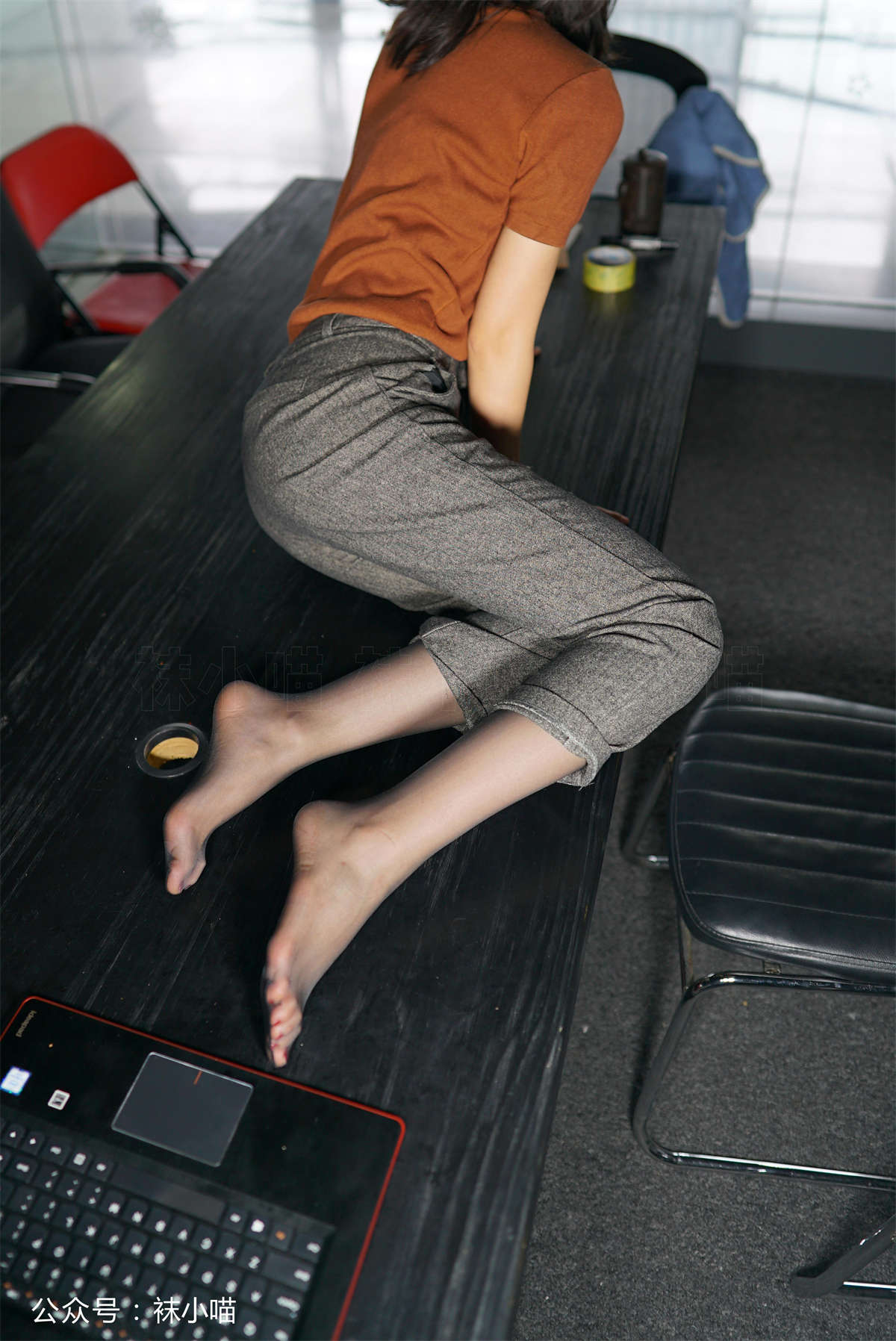 图片[2]-kittyWawa袜小喵 KT121 霸气职场范-日更街拍