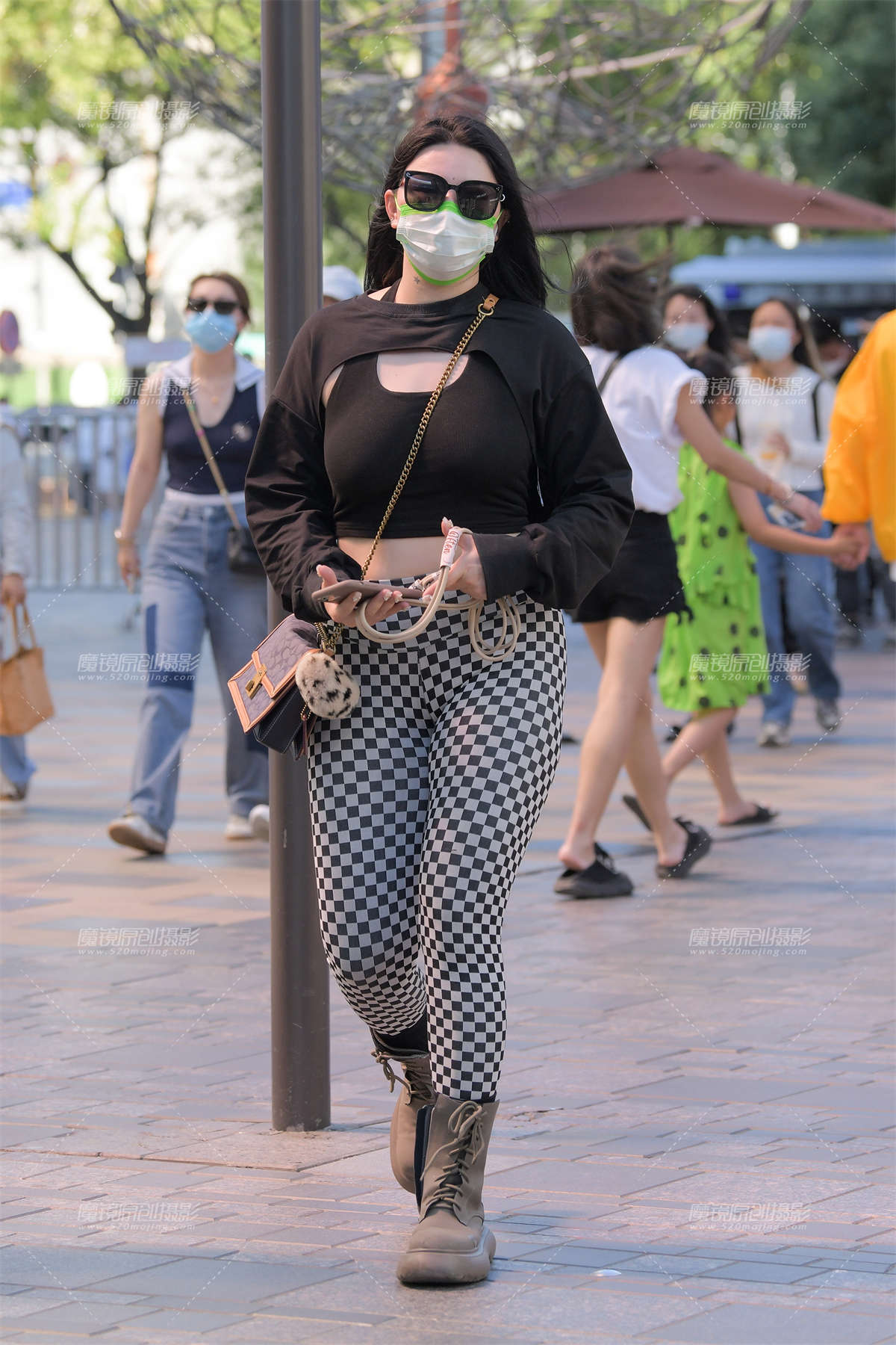 “ 暴力”马赛克-日更街拍